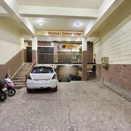 Mannars Deluxe Lodge Mysore Extérieur photo